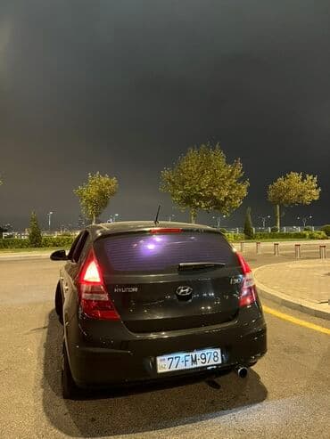 kia sou 2013: Hyundai i30: 1.4 l | Hetçbek — 5