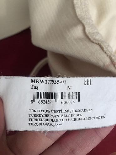 Qadın uzunqol bluz – krem/taş rəngində - Model: Yanlarda büzgülü, iplə — 3