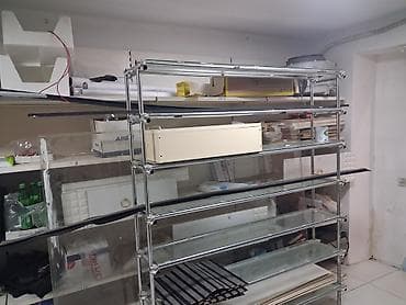 Mağaza/anbar üçün metal vitrin raf sistemi - Material: parlaq xrom