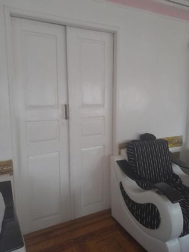 padval qapisi: Ağ rəngli ikiqat otaq qapısı - Model: ikipanelli, ikitaylı (mərkəzdən — 3