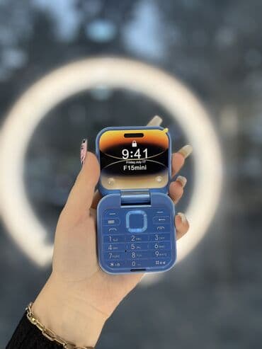 mikro qulaqlıq: IPhone 3G, Desert Titanium — 8