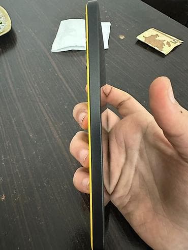 redimi note 14: Poco X6 Pro 5G, rəng - Sarı, Barmaq izi — 5