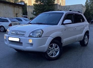 Hyundai Tucson: 2 l | 2008 il Ofrouder/SUV — 4