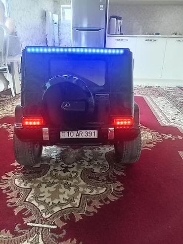 Uşaq üçün elektromobil – Mercedes G-Class üslubunda - Rəng: qara - — 2