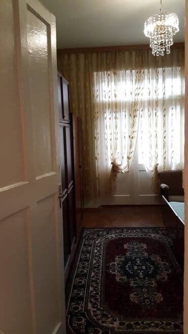 kirayr evler: Gənçlik metrosuna yaxın kral şadliq evinə yaxın 4 mertebeli binanın — 6