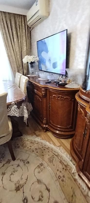 набор инструментов: Klassik üslubda qonaq otağı mebel dəsti. Unvan Bakixanov. Yeni — 5