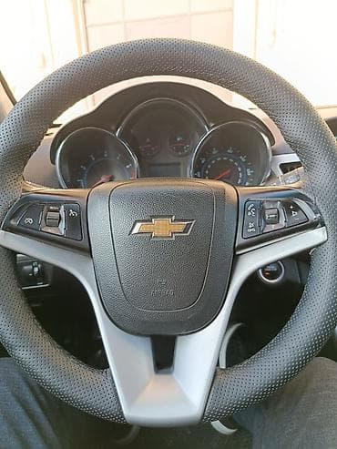 karavan satış: Chevrolet Cruze: 1.4 l | 2014 il 216976 km Sedan — 5