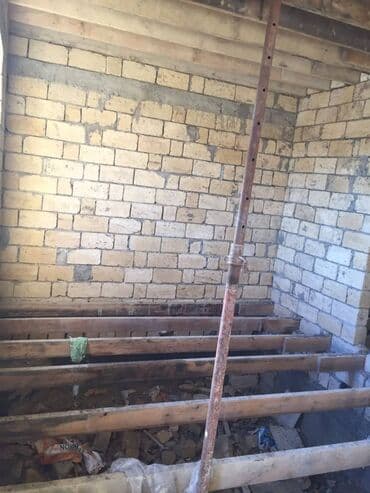 8 noyabr prospekti heyet evleri: Masazır 4 otaqlı, 130 kv. m, Kredit var, Təmirsiz — 2