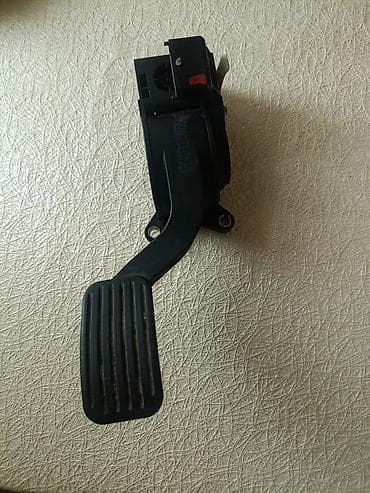 mon af: Elektron qaz pedalı (accelerator pedal assembly) - Marka/model: Bosch — 1