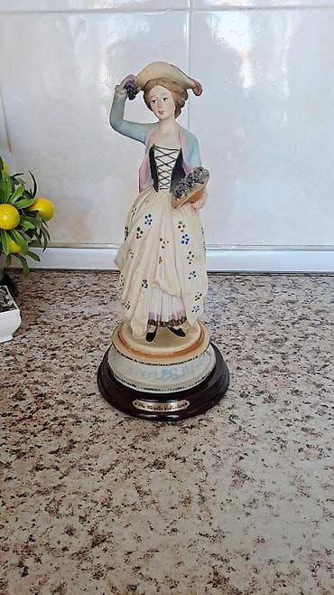 Proton: Фигура — 4