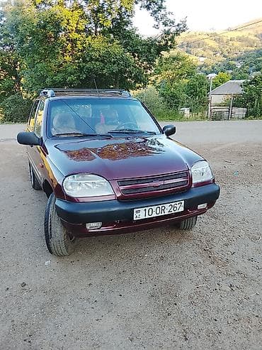 Chevrolet Niva: 1.7 l | 2005 il 186029 km Ofrouder/SUV