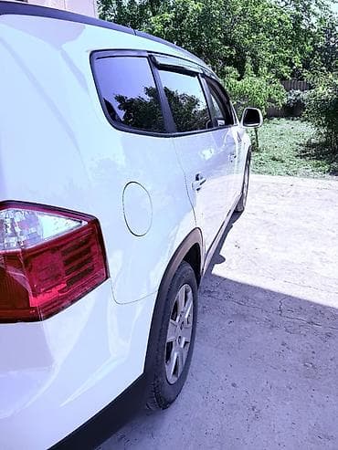 chevrolet cruze diffuser: Chevrolet Orlando, ağ rəngli, geniş ailə miniveni/SUV. Güclü və — 7