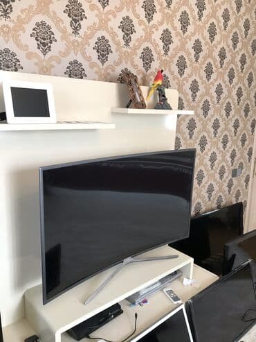 smart tv qiymətləri: 128 sm genis ekran, Samsung Smart tv Curvet (eyri model) demek olar — 1