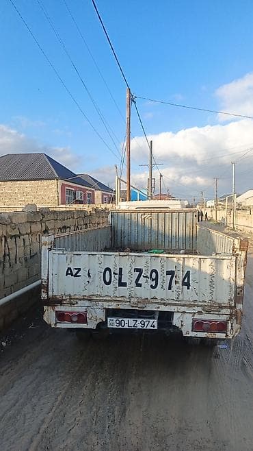 t 75 traktor: Yük maşını – bortlu qoşqu kuzov - Növ: orta tonnajlı bortlu yük — 3