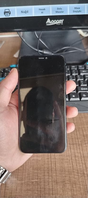 blu ray player: IPhone 11 Pro, 256 GB — 5