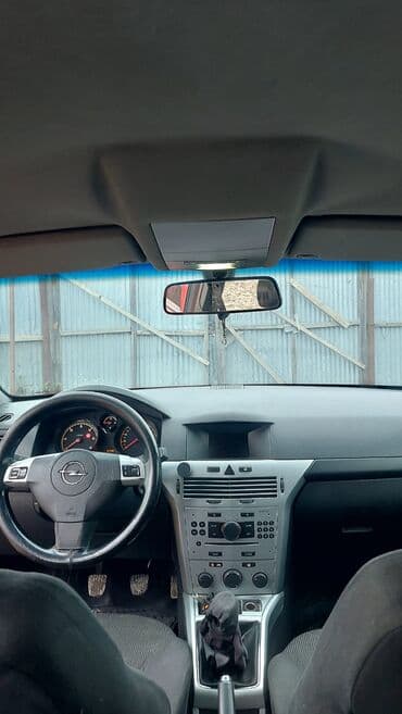 pobeda (maşın): Opel Astra: 1.3 l | 2009 il Universal — 8