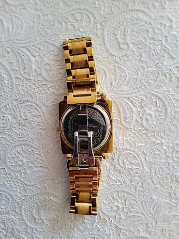 saat casio: Qızılı rəngli kvars qol saatı - Korpus: kvadrat formalı, metal — 2