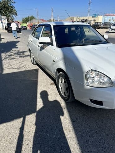 ваза стеклянная прозрачная высокая без узора: ВАЗ (ЛАДА) Priora: 1.6 л | 2012 г. 268706 км Седан — 2