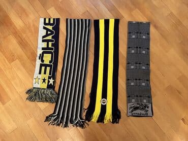 Dəstlər, kostyumlar: Şərf dəsti – 4 ədəd - Fenerbahçe şərfi: ikiüzlü toxuma, mavi-sarı — 1