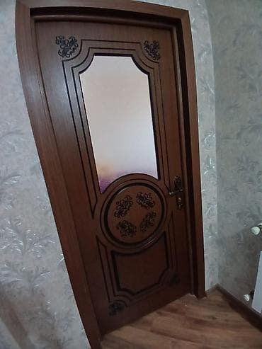 7 qapidir razilasmaq olar birinde susesi qirilib birindede aralanma