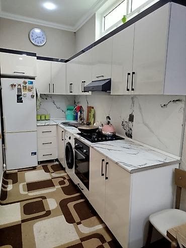 Ağ rəngli, L-formalı mətbəx mebel dəsti - Üst və alt modullar: parlaq