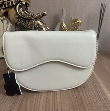 ucuz qadin geyimleri: Ağ rəngli qadın çantası - Material: yumşaq ekodəri - Forma — 1