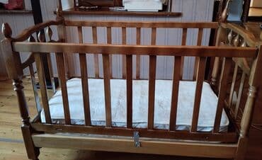 качели для детей: Для девочки и мальчика, Б/у, Колыбель, С матрасом, С механизмом качания — 1