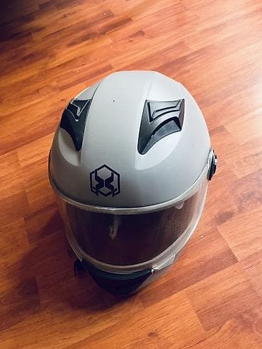 Moto kask satılır.Az istifadə olunub,problemsizdir.Metro:20 yanvar — 2
