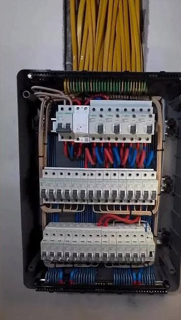 güneş elektrik paneli: Elektrik lövhələrinin yığılması və daxili elektrik montajı xidməti - — 2