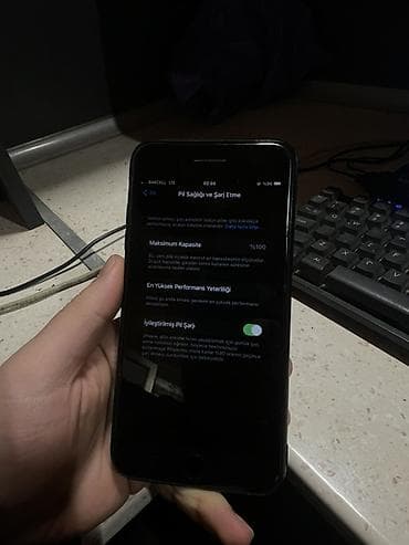 apple 6 telefon: IPhone 8 Plus, 64 GB, Qara, Barmaq izi — 2