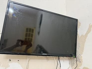 komputer kabel: Samsung LED televizor - Ekran ölçüsü: təxminən 32–40 düym (divar — 1