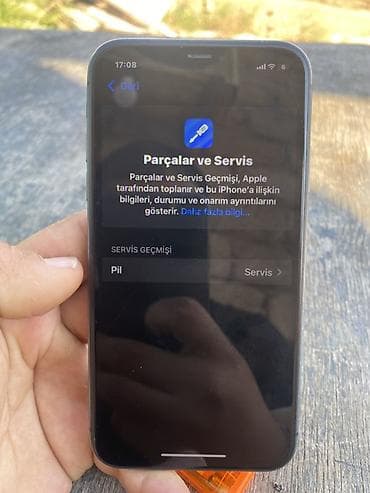 gps tracker: IPhone 11, Qara, Face ID — 7