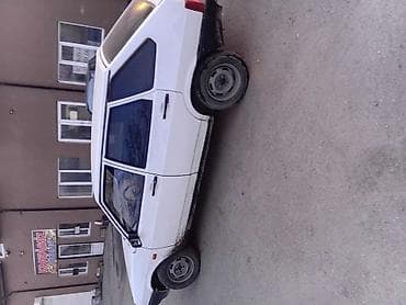 tap az teker: Avtomobil: Lada Samara (VAZ 2109), ağ rəng, 5 qapı, hetçbek kuzov. - — 2