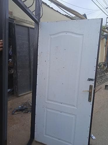 qapi qiymetleri 2022: Yeni Giriş qapısı Zamok ilə, Ödənişli quraşdırma, Ödənişli çatdırılma — 10