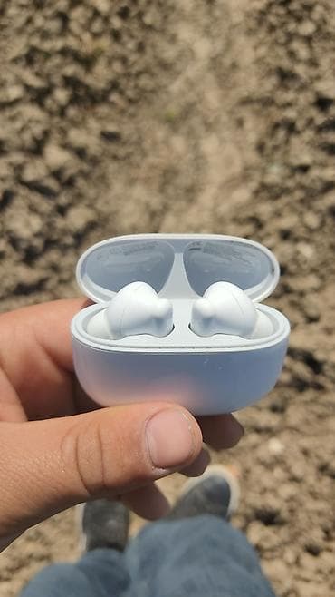 islenmis kalonka: Ağ rəngli tam simsiz TWS qulaqlıq - Qulaqlıq + maqnitli şarj qabı - — 1