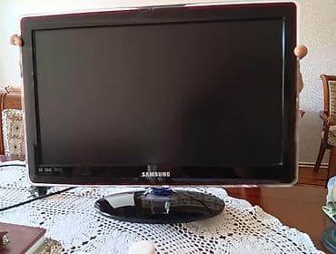 komputer noutbuk: Samsung LCD monitor - Ekran diaqonalı: təxminən 21–23 düym — 1