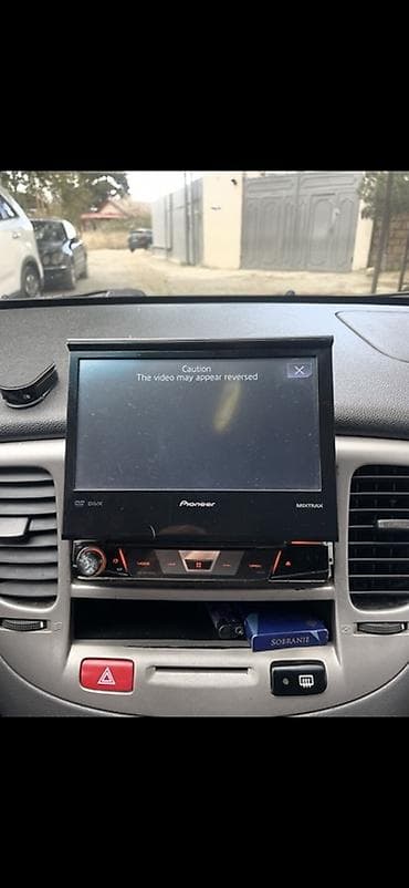 Maqnitol, Pioneer, AUX