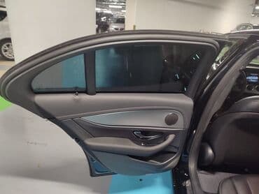 e 200: Mercedes-Benz E 200: 2 l | 2018 il Sedan — 12