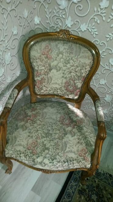 fırlanan stollar: İşlənmiş, Masa və oturacaqlar, Komod, Jurnal masası, Kredit yoxdur — 6