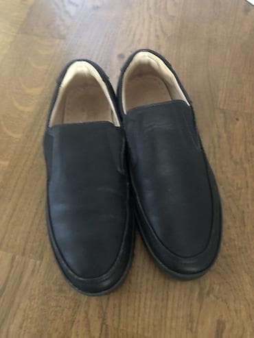 Şəxsi əşyalar: Kişi dəri loafer ayaqqabıları - Rəng: qara - Model: bağsız, slip-on - — 1