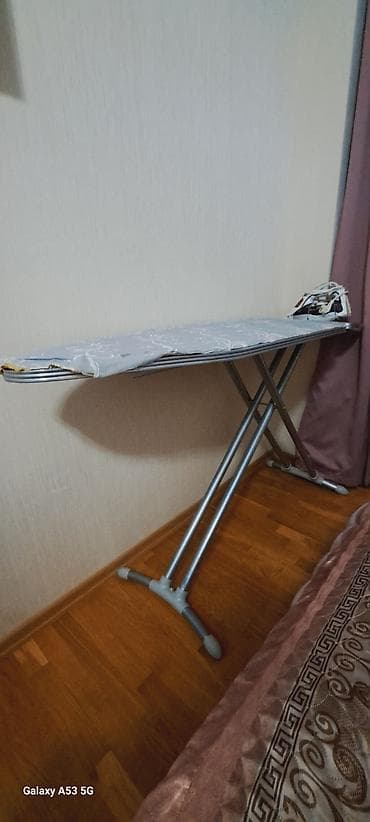 utu stolları: Ütü masaı - Geniş ütüləmə səthi, naxışlı örtük - Metal konstruksiya — 1