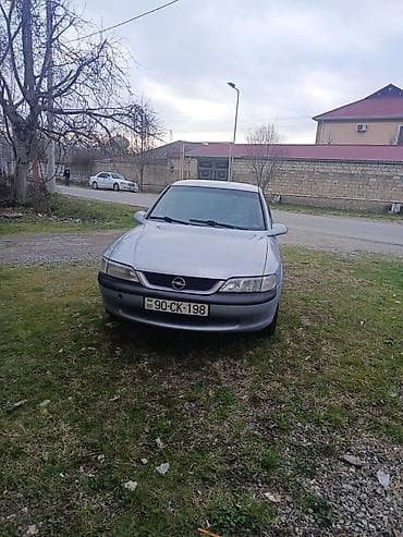 nissan note bufer: Opel Vectra: 1.8 l | 1997 il 415000 km Sedan — 4