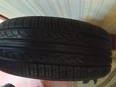 lider disk satisi: Kumho Solus KH17 avtomobil şini - Ölçü: 215/60 R16 (şin üzərində qeyd — 2