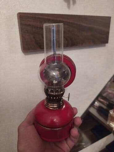 spot işıqlar: Retro kerosin lampası - Klassik dizaynlı, şüşə baca və şüşə kürəlik — 1