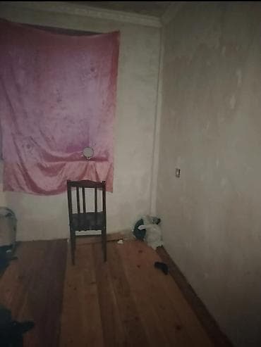 kiraye ev 20 ci sahe: Samux rayon mərkəzində Köhnə xəstəxananın arxasında 2 mərtəbəli bina — 3