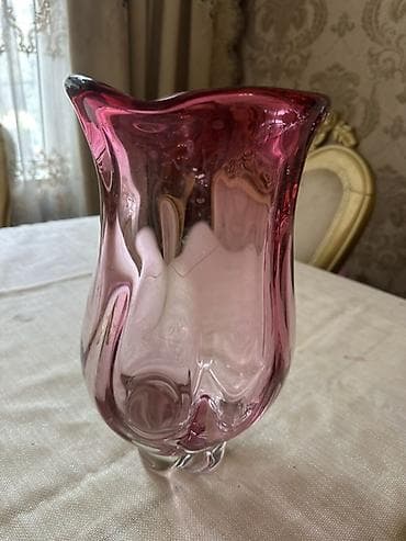 Bir vaza, Bogem şüşəsi