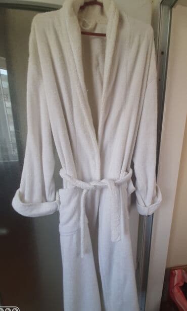 женские велюровые халаты: Məhsul: Pambıq xalatlar (2 model) 1) Narinci detallı naxışlı xalat - — 4