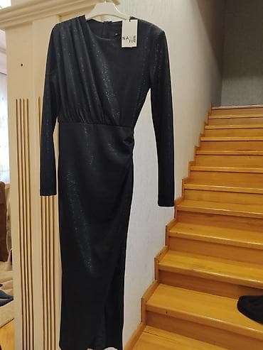 Qara rəngli uzun ziyafət paltarı - Brend etiketli “NAME” - Parıltılı — 1