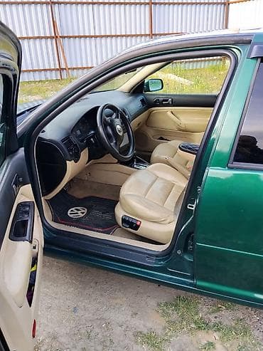 volkswagen drom: Volkswagen Bora/Jetta (Mk4) sedan Xüsusiyyətlər: - : Təcili — 4