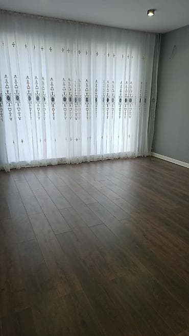 Напольные покрытия: Sumqsyit'5/1 1 otaq maqazin ve ofis ucun yararlidir kupca var. Tek bir — 1